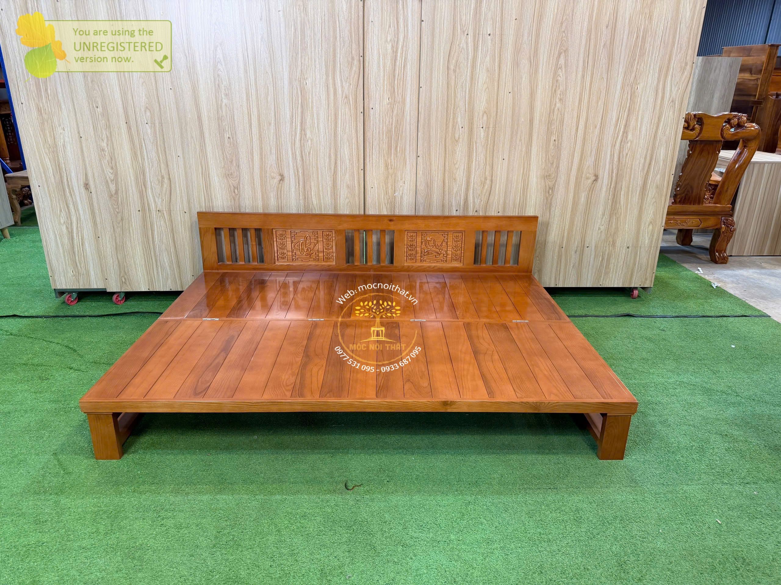 44564328234727802561